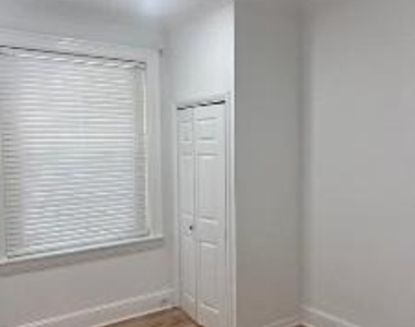 320 Loney Street - Photo Thumbnail 14