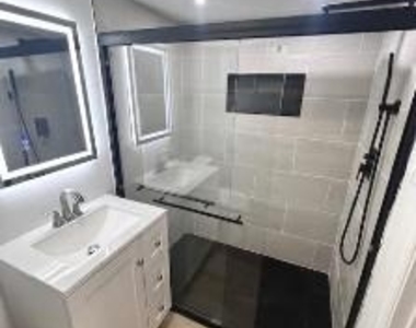 320 Loney Street - Photo Thumbnail 6