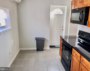 5301 Catharine Street - Photo Thumbnail 8