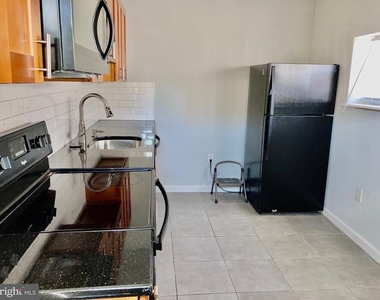 5301 Catharine Street - Photo Thumbnail 5