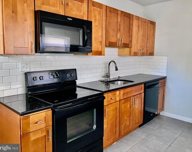 5301 Catharine Street - Photo Thumbnail 6