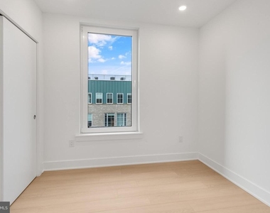 2000 Dreer Street - Photo Thumbnail 17