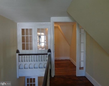 25 Montrose Avenue - Photo Thumbnail 2
