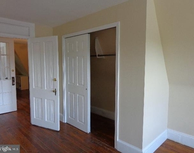 25 Montrose Avenue - Photo Thumbnail 5