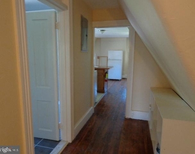 25 Montrose Avenue - Photo Thumbnail 17