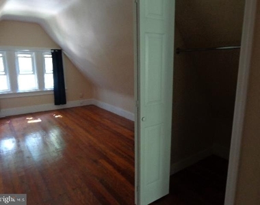 25 Montrose Avenue - Photo Thumbnail 10