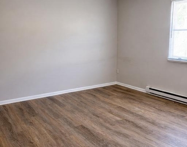 14 S Girard Road - Photo Thumbnail 2
