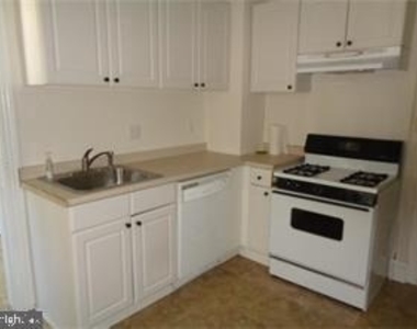 14 E Madison Avenue - Photo Thumbnail 5