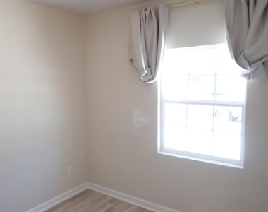22064 Spring Valley Drive - Photo Thumbnail 21