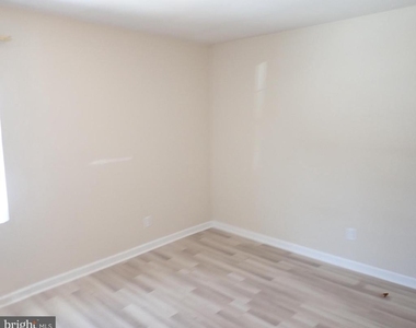22064 Spring Valley Drive - Photo Thumbnail 17