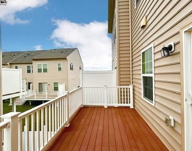 7473 Singers Way - Photo Thumbnail 22