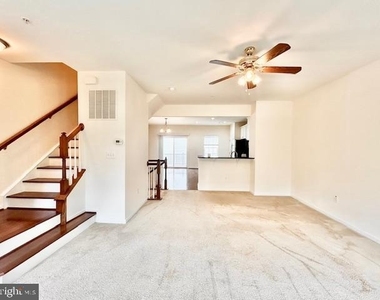 7473 Singers Way - Photo Thumbnail 26