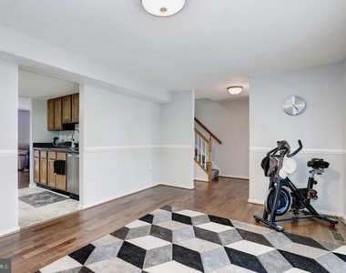 10343 Nightmist Ct - Photo Thumbnail 11