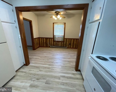 307 Willis Street - Photo Thumbnail 4