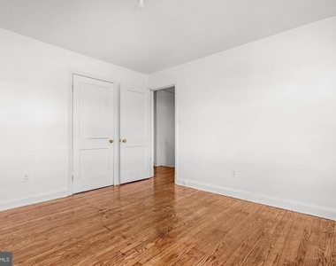 1908 E Belvedere Avenue - Photo Thumbnail 11