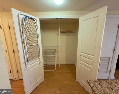 631 D Street Nw - Photo Thumbnail 12