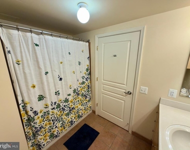 631 D Street Nw - Photo Thumbnail 17