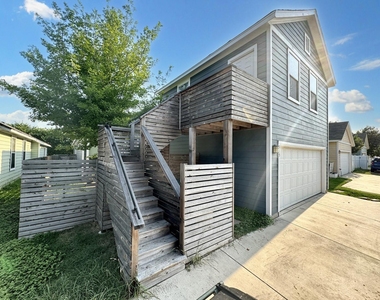 315 Rachel St - Photo Thumbnail 2