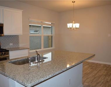 2800 Bridekirk Dr - Photo Thumbnail 6