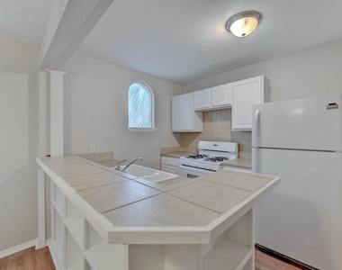 2712 Whitis Ave - Photo Thumbnail 4