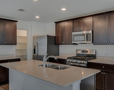 7212 Dancing Wind Ln - Photo Thumbnail 5
