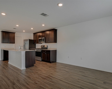 7212 Dancing Wind Ln - Photo Thumbnail 8