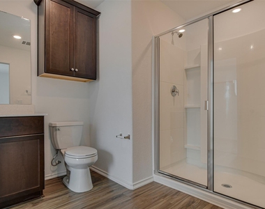 7212 Dancing Wind Ln - Photo Thumbnail 16