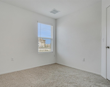 7212 Dancing Wind Ln - Photo Thumbnail 22