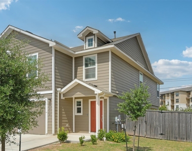 7212 Dancing Wind Ln - Photo Thumbnail 2