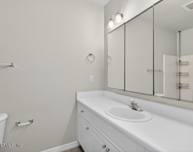 340 E Ashley Street - Photo Thumbnail 14