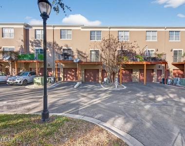 340 E Ashley Street - Photo Thumbnail 19