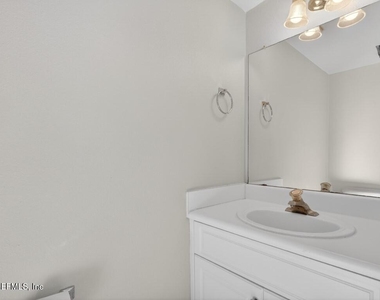 340 E Ashley Street - Photo Thumbnail 6