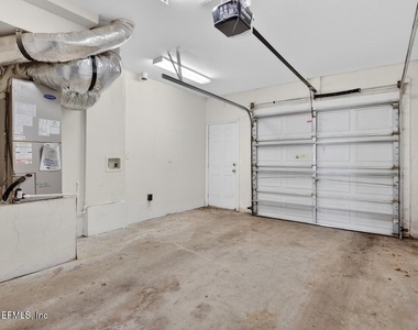 340 E Ashley Street - Photo Thumbnail 20