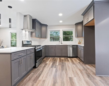 3439 Jackson Drive - Photo Thumbnail 3