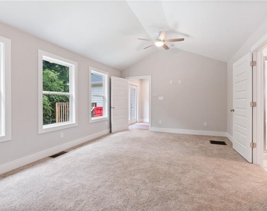 3439 Jackson Drive - Photo Thumbnail 8