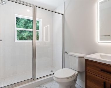 3439 Jackson Drive - Photo Thumbnail 14