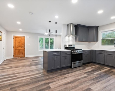 3439 Jackson Drive - Photo Thumbnail 4