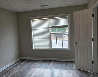 45 Windcrest Terrace - Photo Thumbnail 12