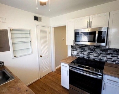 3510 Roswell Road Nw - Photo Thumbnail 4