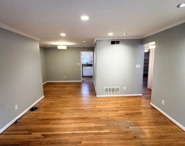 3510 Roswell Road Nw - Photo Thumbnail 8