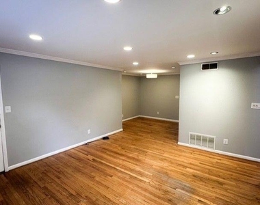 3510 Roswell Road Nw - Photo Thumbnail 5