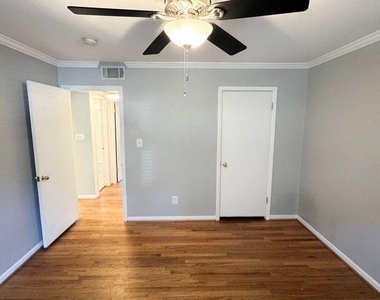 3510 Roswell Road Nw - Photo Thumbnail 3