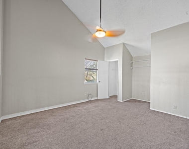 11123 Gatesden Drive - Photo Thumbnail 15