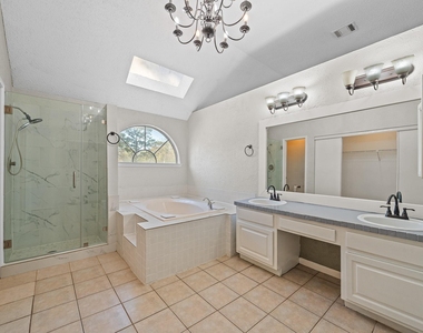 11123 Gatesden Drive - Photo Thumbnail 18