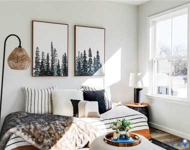 3107 Columbia Street - Photo Thumbnail 9