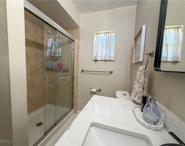 1115 Sw 54th Lane - Photo Thumbnail 10