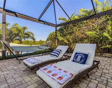 3724 Surfside Boulevard - Photo Thumbnail 17