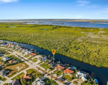 3724 Surfside Boulevard - Photo Thumbnail 23