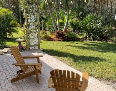 5301 Whitten Drive - Photo Thumbnail 9