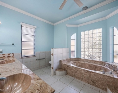 146 Windward Cay - Photo Thumbnail 15